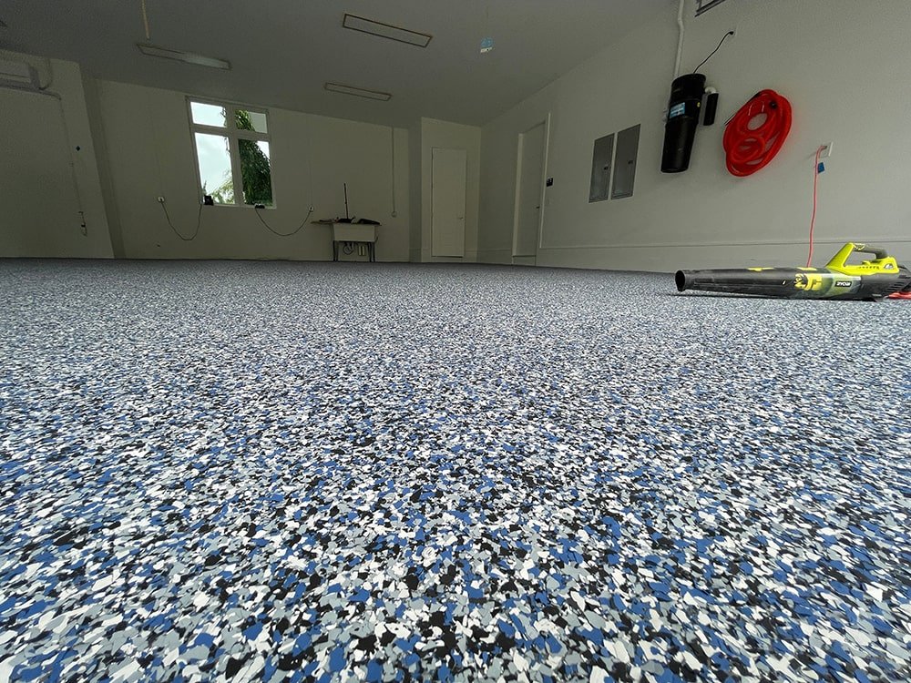 Polished epoxy garage floor